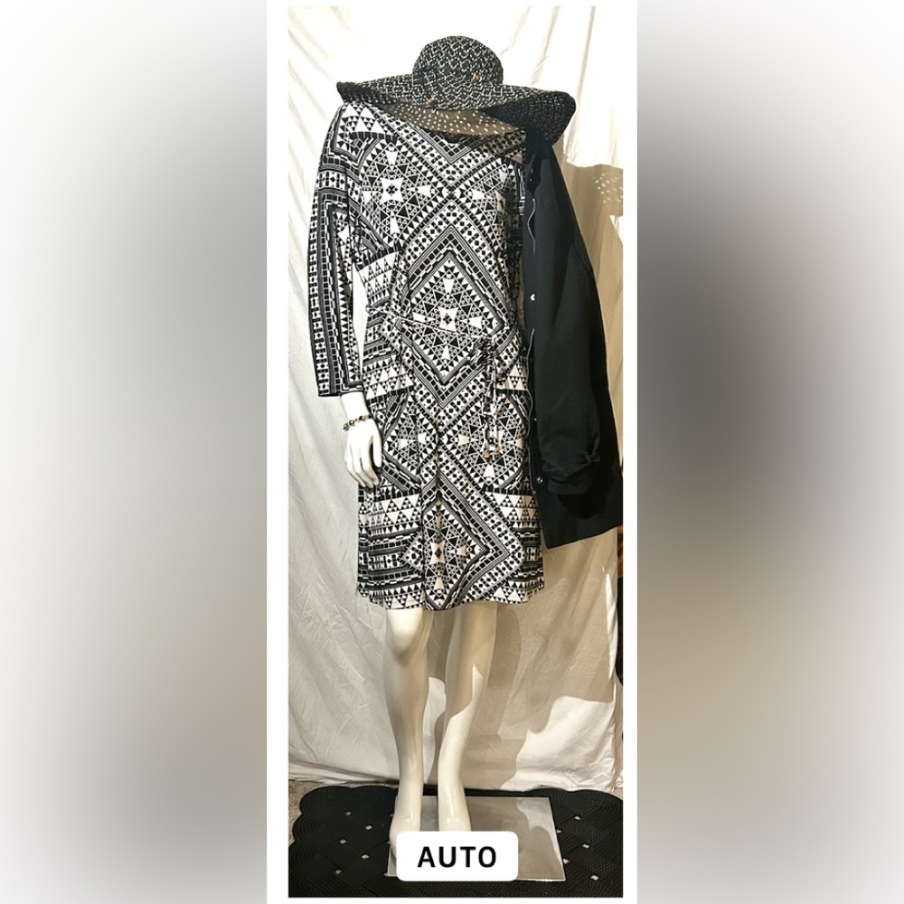 Black and White Geometric Pattern Dress